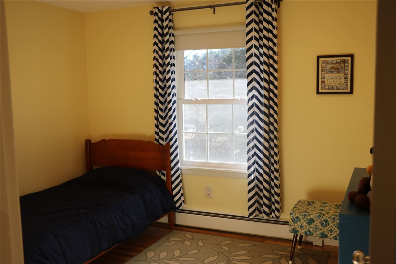 32 Hampton Falls Road Exeter, NH 03833 - Photo 13 of 19
