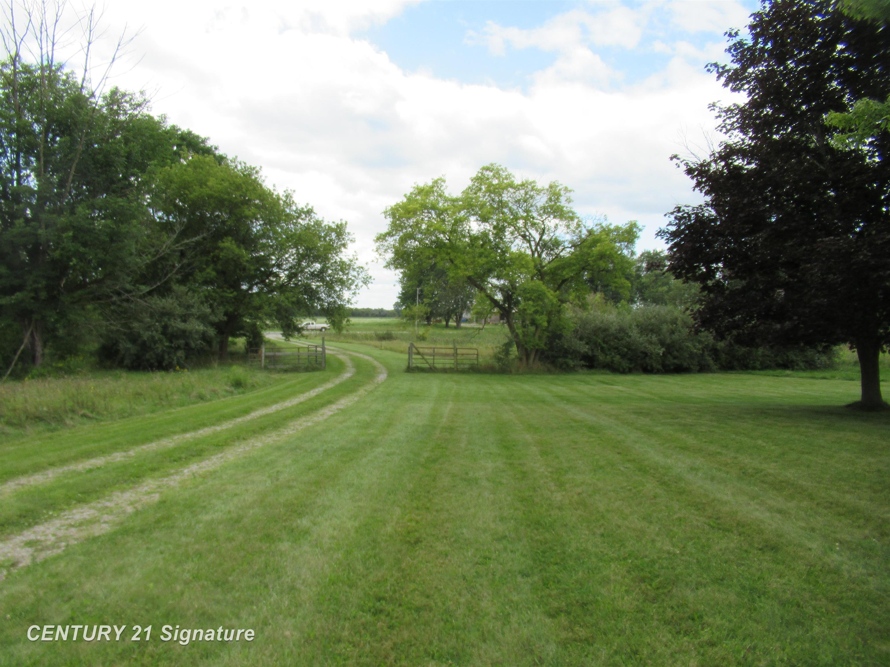4330 Sheridan Road Flushing, MI 48433 - Photo 14 of 23
