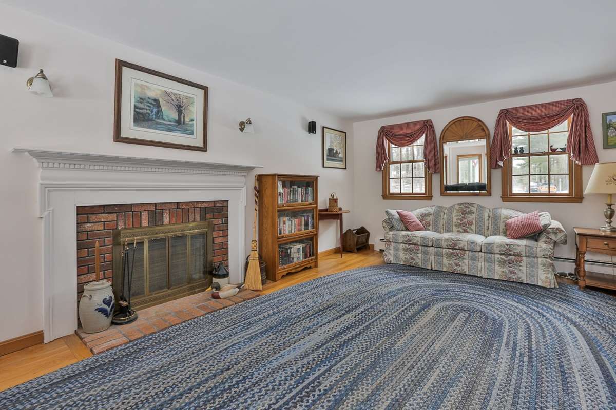 230 Worcester Road Hollis, NH 03049 - Photo 9 of 27