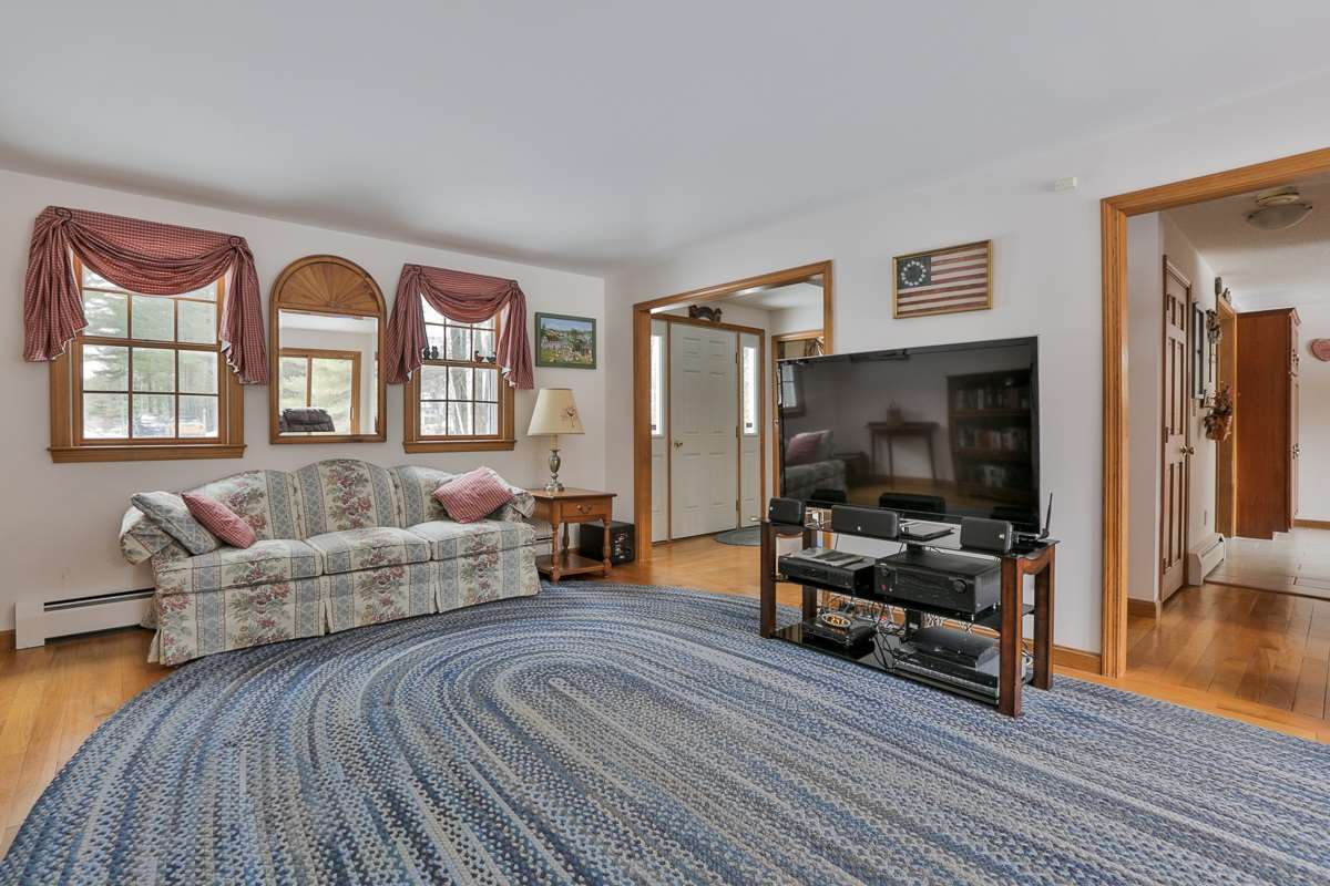 230 Worcester Road Hollis, NH 03049 - Photo 10 of 27