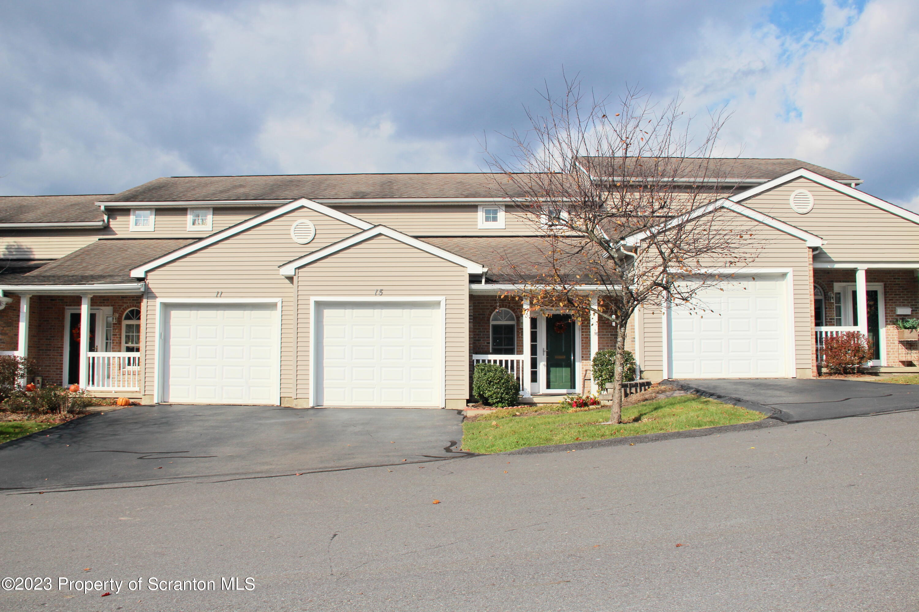 15 Waterford Road Clarks Summit, PA 18411 - Photo 4 of 56 Gallery Image 4