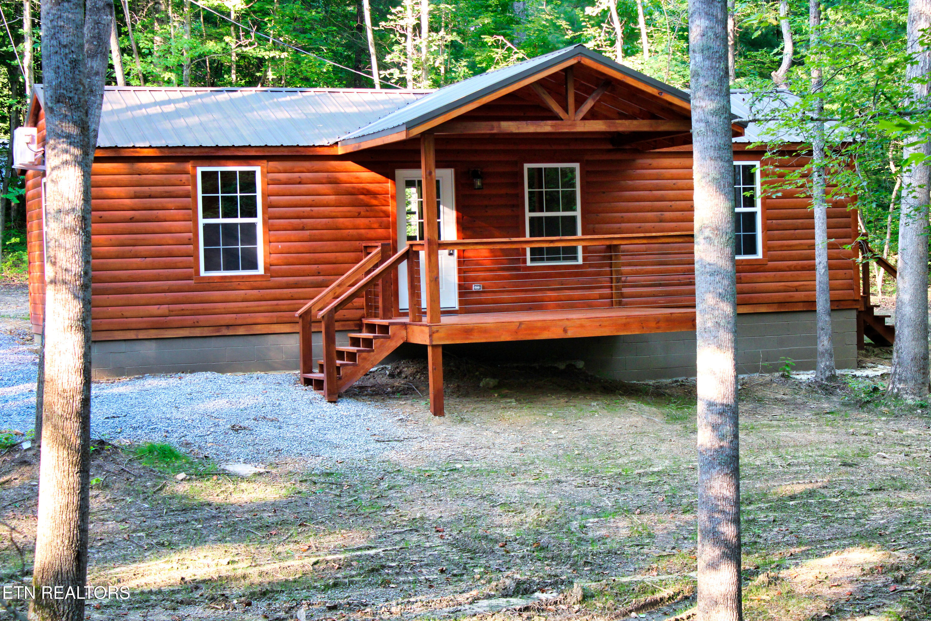 137 John Cox Road Deer Lodge, TN 37726 - Photo 3 of 43 IMG_0266