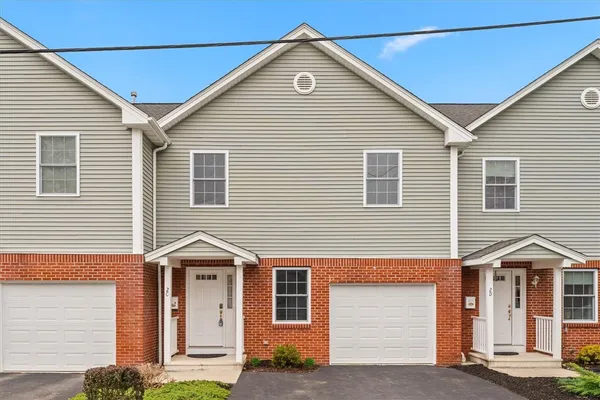 $300,000 | 2 Adams Lane, Unit C, North Providence, RI 02911