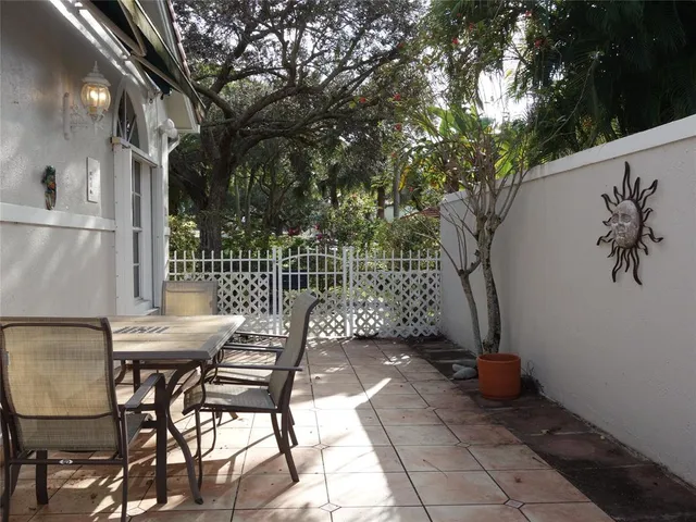 $599,900 | 4106 Carriage Drive, Unit 5C, Pompano Beach, FL 33069