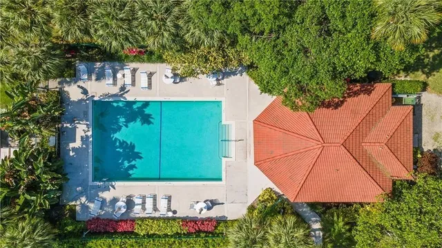 $599,900 | 4106 Carriage Drive, Unit 5C, Pompano Beach, FL 33069