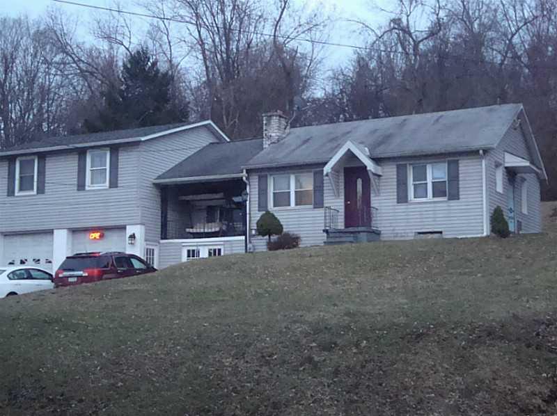 124 Galley Road Canonsburg, PA 15317 - Photo 1 of 8 Exterior Front. Front - No Sun