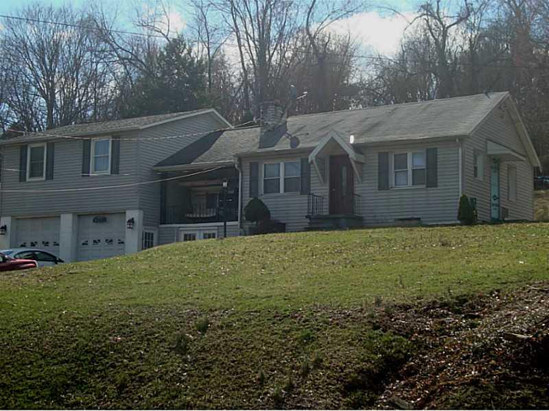 124 Galley Road Canonsburg, PA 15317 - Photo 2 of 8 Exterior Front. Front - Sunny Day