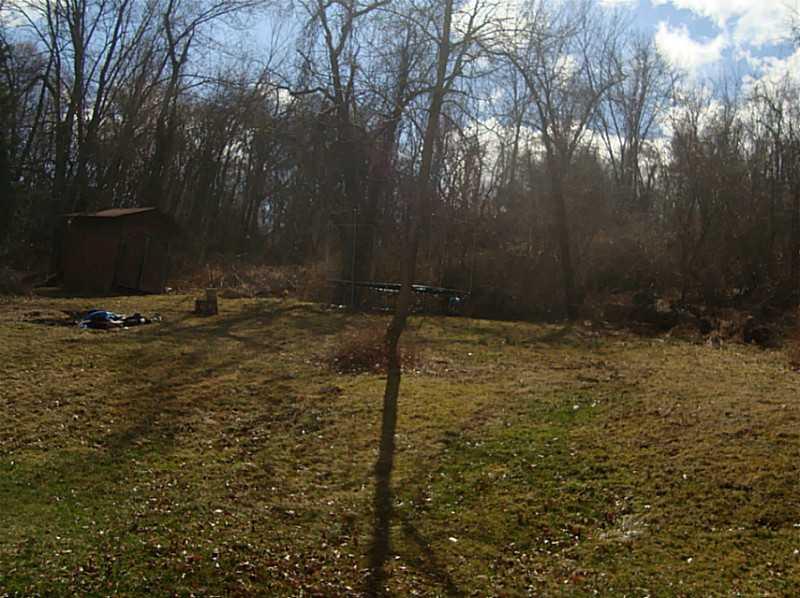 124 Galley Road Canonsburg, PA 15317 - Photo 6 of 8 Yard/Garden. Back Yard