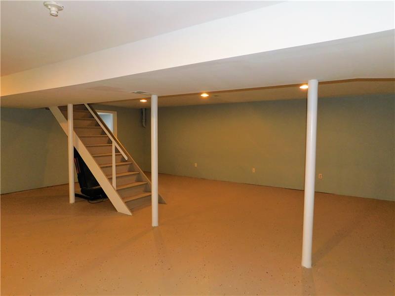 3222 Ridgeway Road Greensburg, PA 15601 - Photo 19 of 22 Gallery Image 19