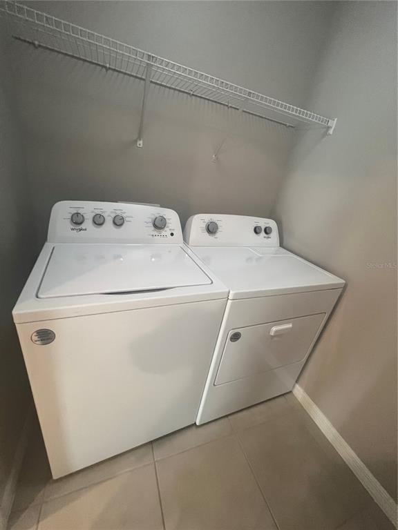 280 Perute Court Punta Gorda, FL 33983 - Photo 12 of 31 a utility room with dryer and washer