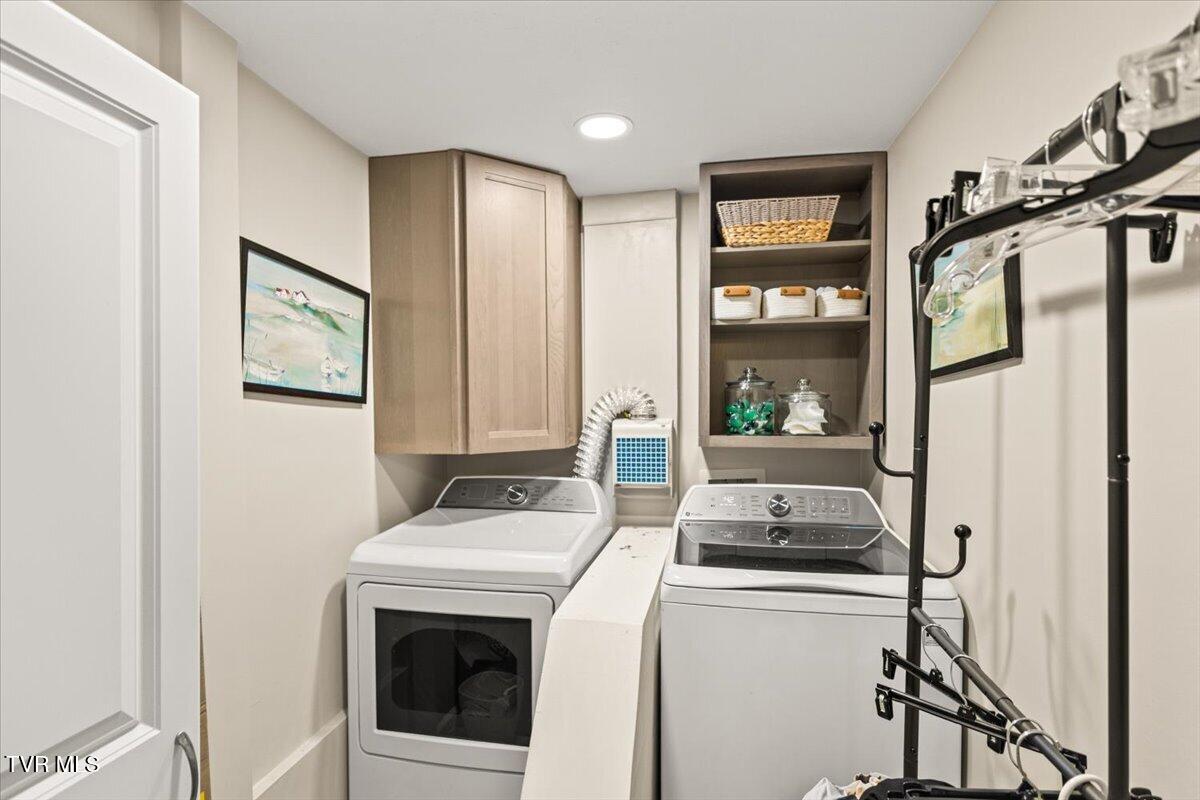 1406 Kevin Lane Greeneville, TN 37745 - Photo 31 of 45 Laundry