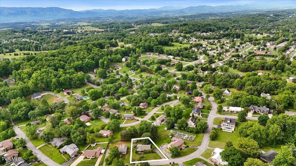 1406 Kevin Lane Greeneville, TN 37745 - Photo 40 of 45 Drone Neighborhood