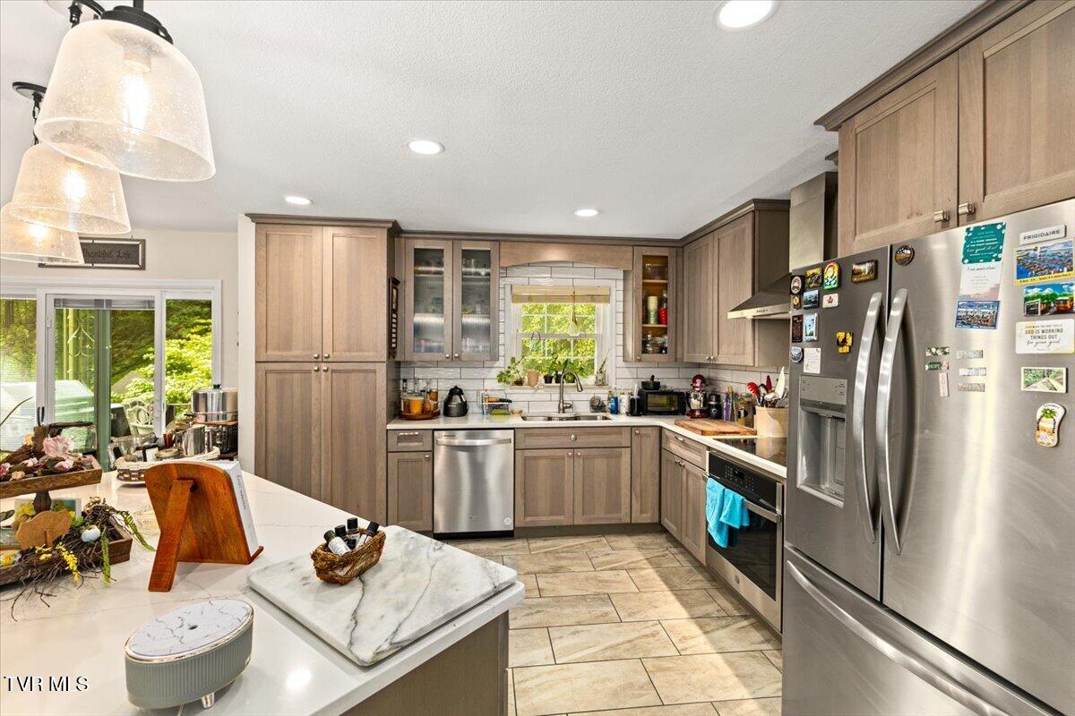 1406 Kevin Lane Greeneville, TN 37745 - Photo 8 of 45 Kitchen
