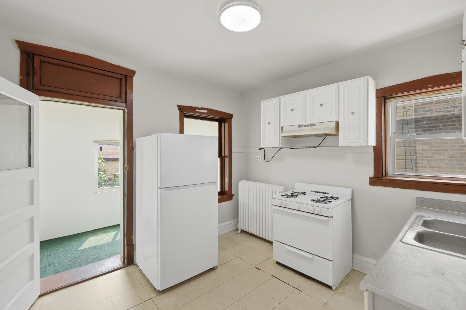 1315 North Massasoit Avenue Chicago, IL 60651 - Photo 9 of 17