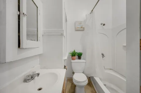 $1,350,000 | 2874-2882 Telegraph Avenue, Oakland, CA 94609