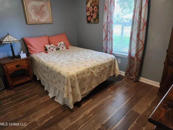 $2,000 | 125 Edmund Drive, Long Beach, MS 39560