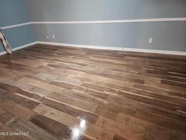 $2,000 | 125 Edmund Drive, Long Beach, MS 39560