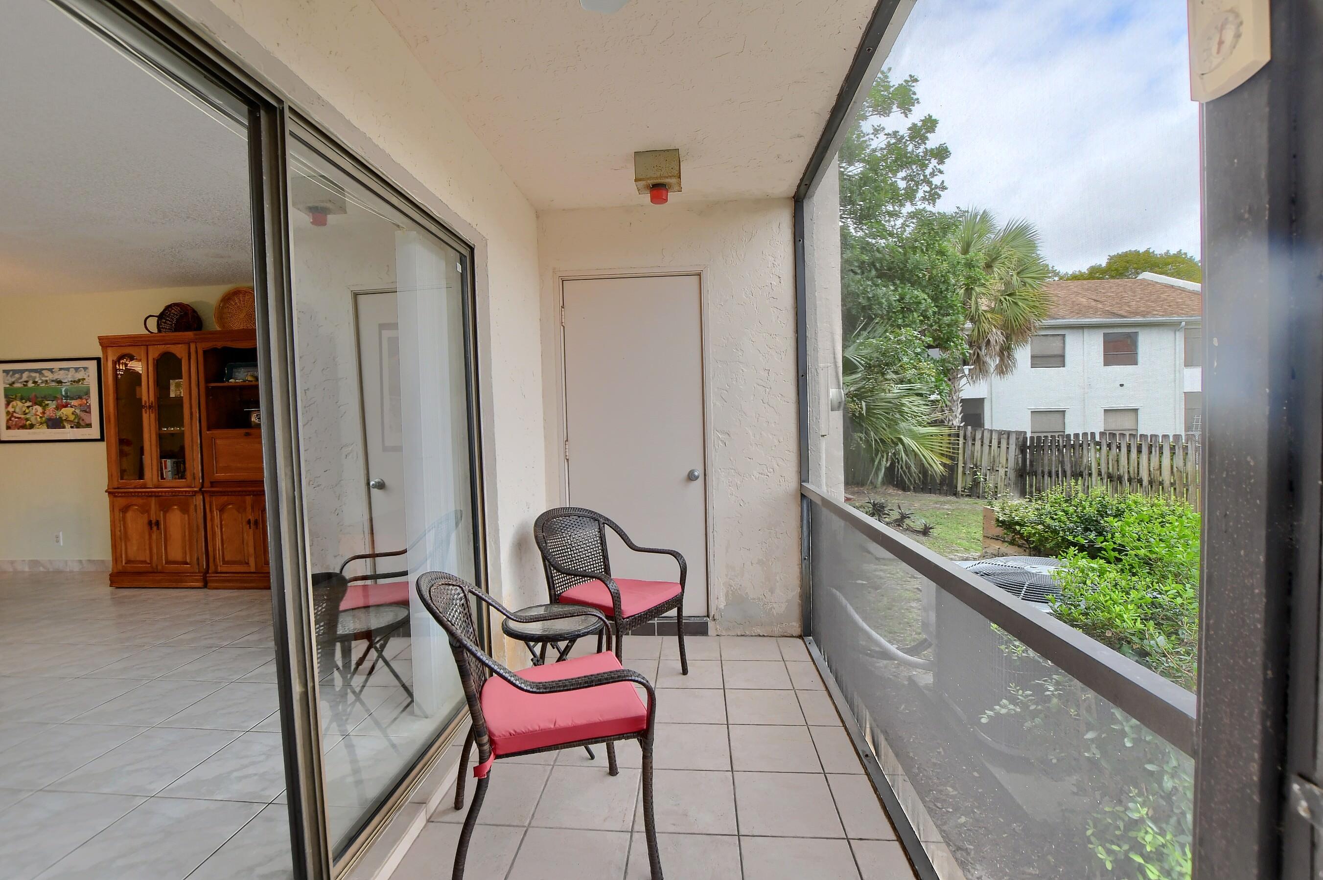 1675 Northwest 15th Vista Boca Raton, FL 33432 - Photo 18 of 21 Screened inPatio