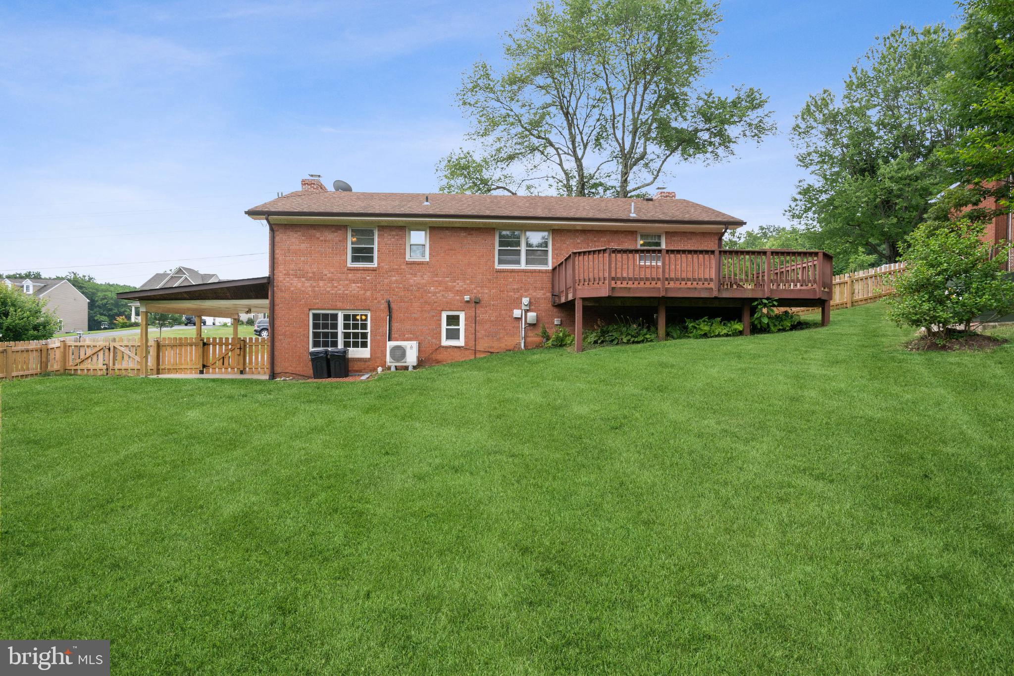 7708 Signal Hill Road Manassas, VA 20111 - Photo 21 of 26 Back view