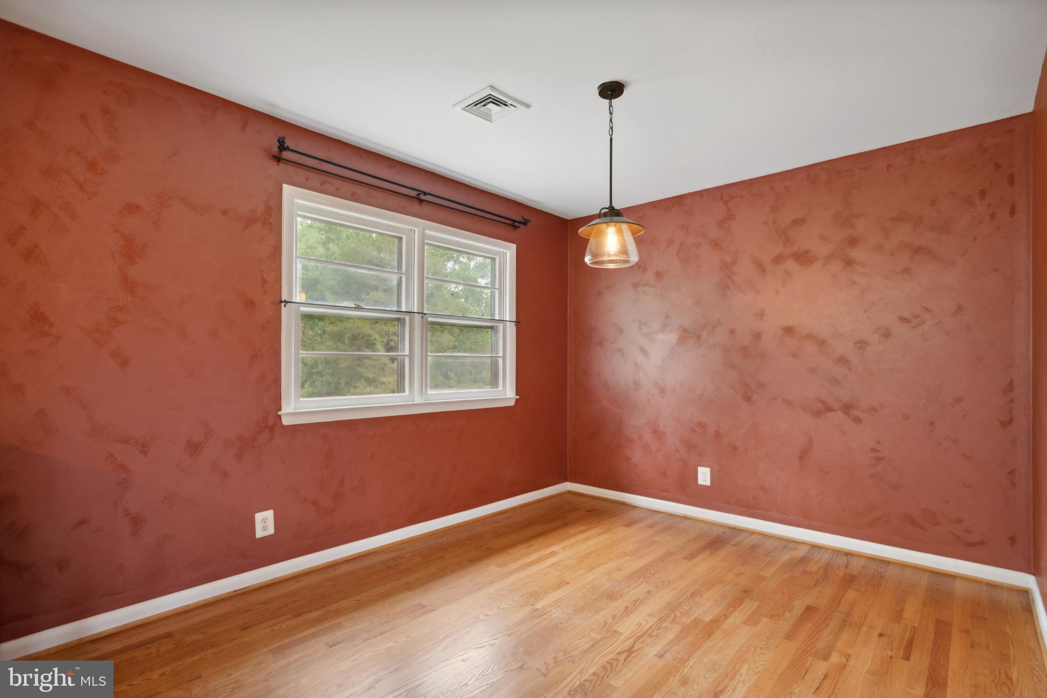 7708 Signal Hill Road Manassas, VA 20111 - Photo 4 of 26 Dining Room
