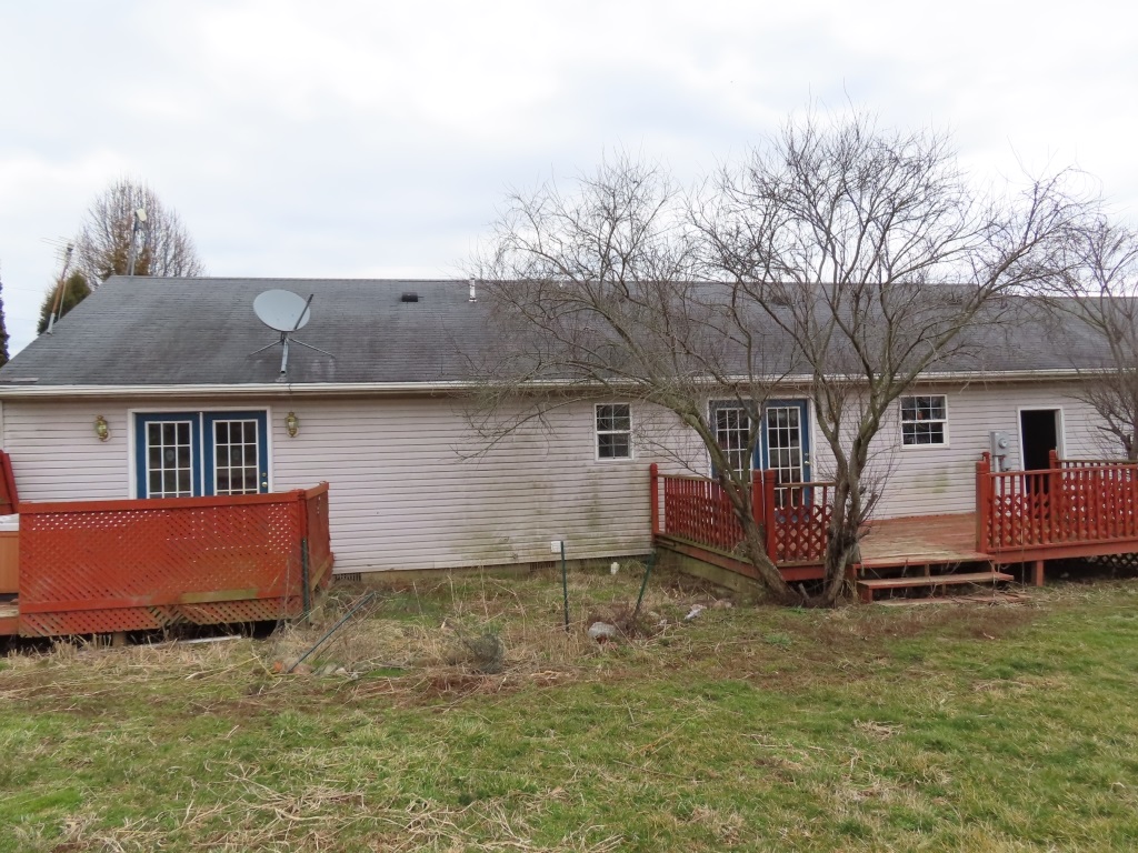 4544 Lamott Road Centerville, IN 47330 - Photo 5 of 25