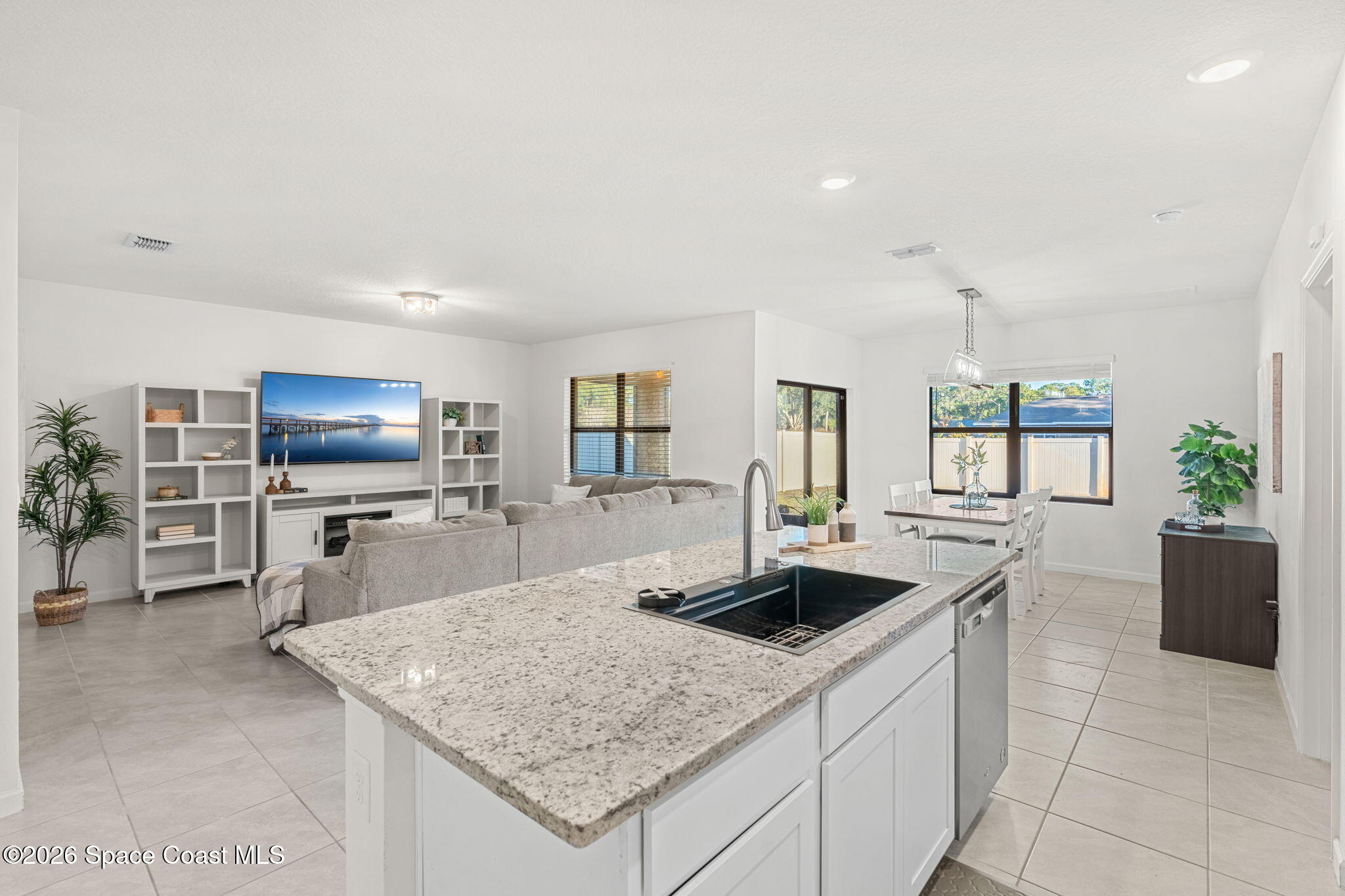 471 Old Country Rd S East Palm Bay, FL 32909 - Photo 11 of 47 DSC01401-HDR