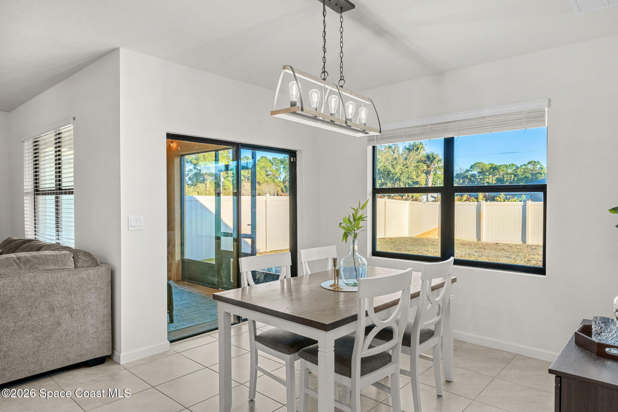 471 Old Country Rd S East Palm Bay, FL 32909 - Photo 14 of 47 DSC01456-HDR