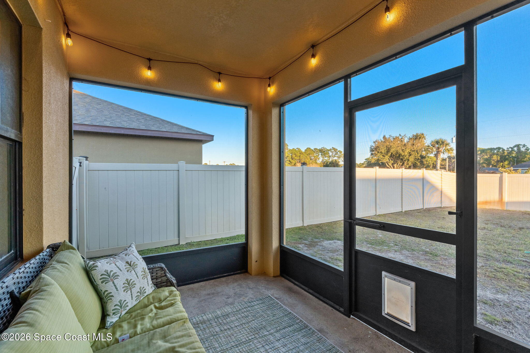 471 Old Country Rd S East Palm Bay, FL 32909 - Photo 31 of 47 DSC01549-HDR