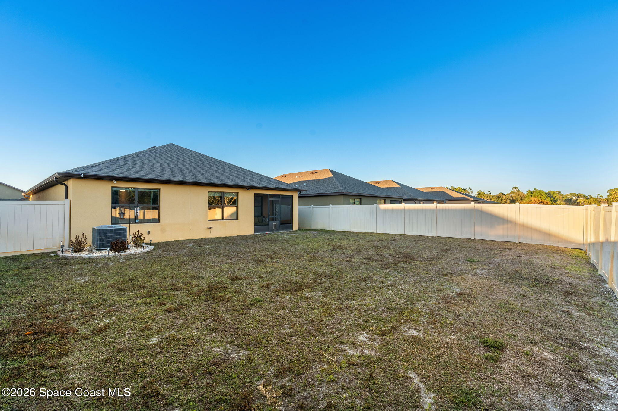 471 Old Country Rd S East Palm Bay, FL 32909 - Photo 33 of 47 DSC01555-HDR