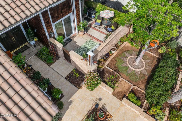 a view of outdoor space stove and garden