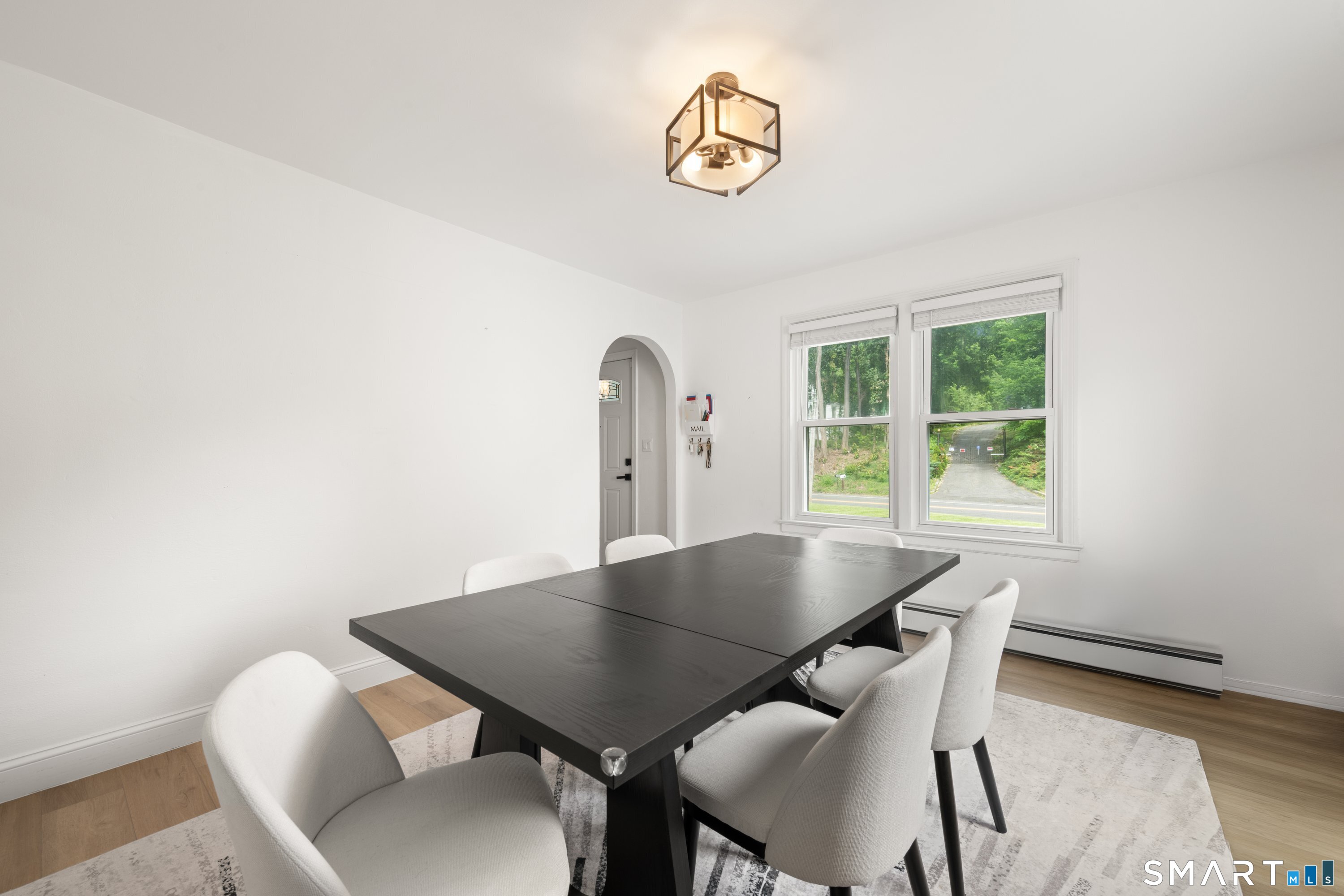 243 White Plains Road Trumbull, CT 06611 - Photo 17 of 39