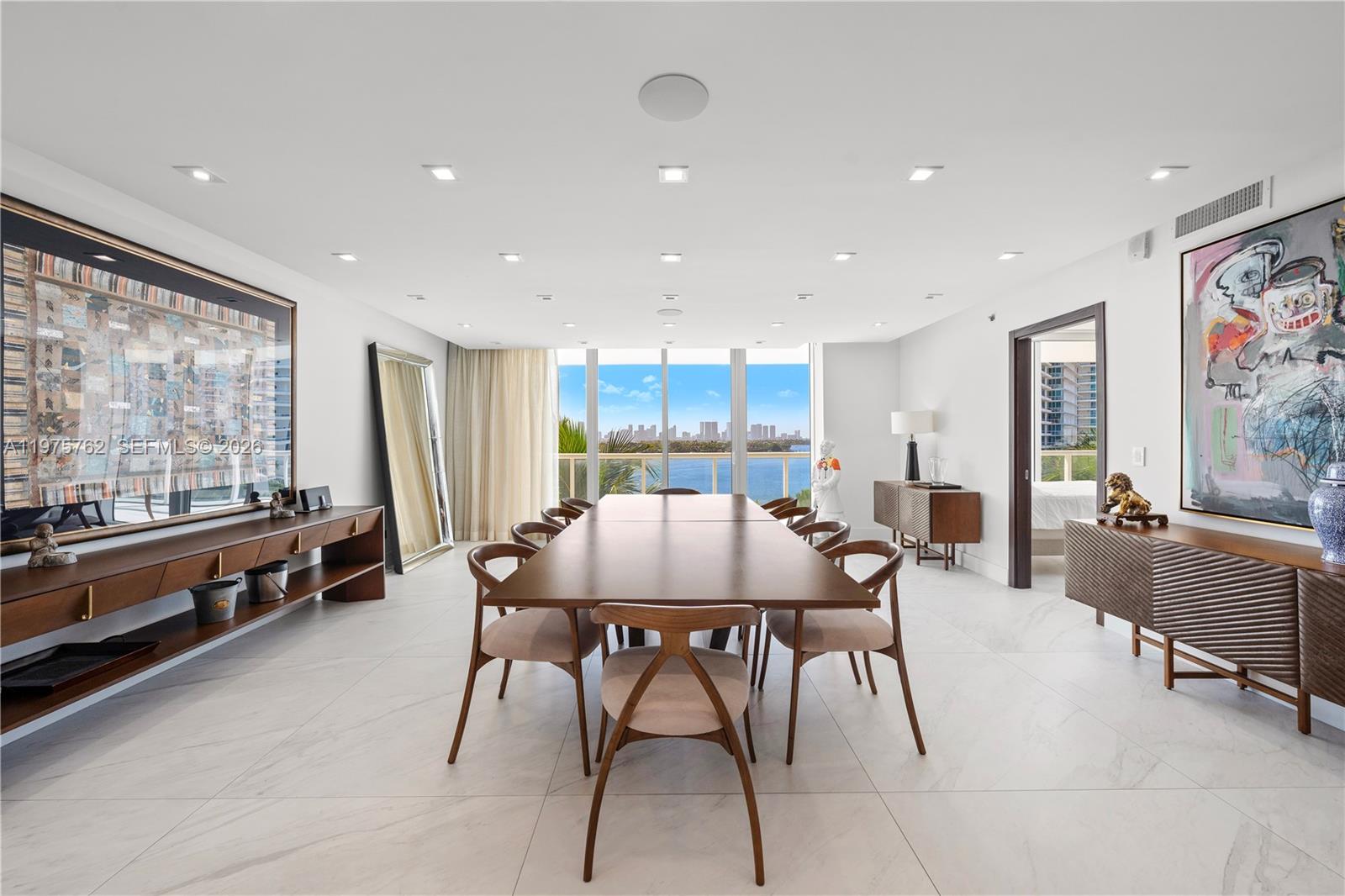 450 Alton Road, Unit 901902 Miami Beach, FL 33139 - Photo 13 of 92