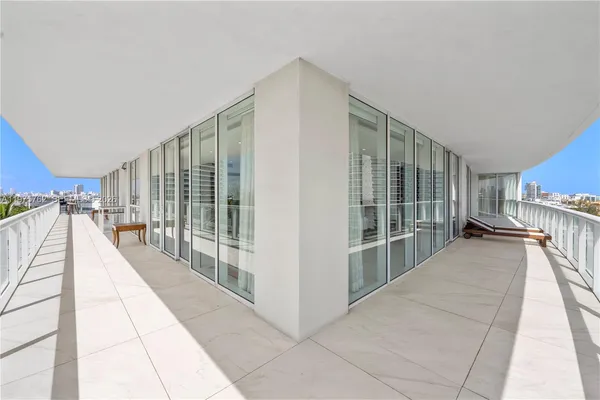 $40,000 | 450 Alton Road, Unit 901902, Miami Beach, FL 33139