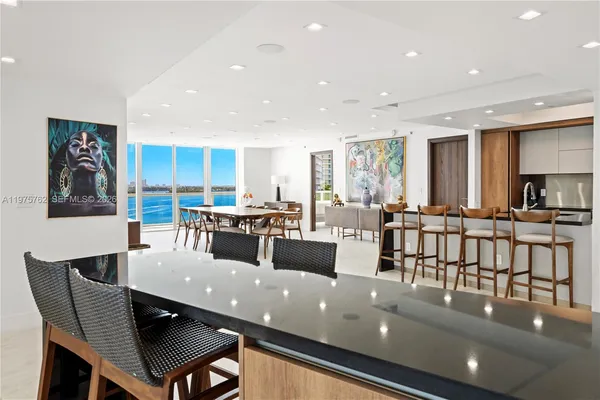 $40,000 | 450 Alton Road, Unit 901902, Miami Beach, FL 33139