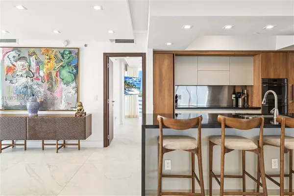 $40,000 | 450 Alton Road, Unit 901902, Miami Beach, FL 33139
