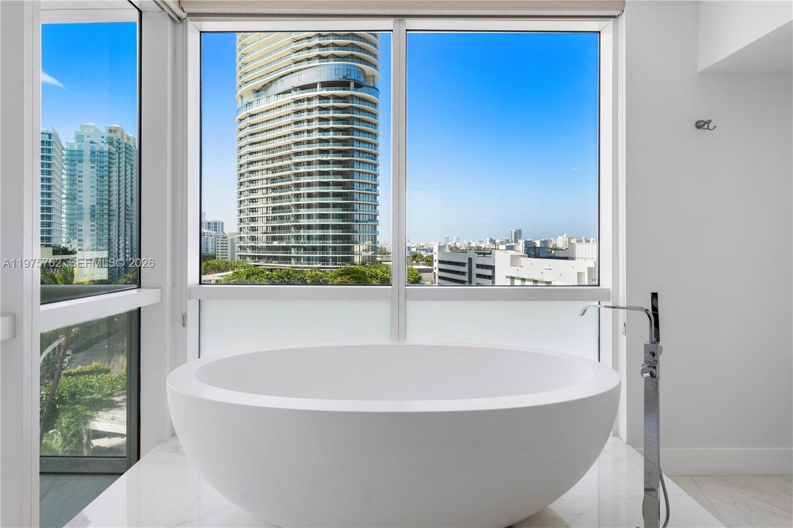 450 Alton Road, Unit 901902 Miami Beach, FL 33139 - Photo 53 of 92