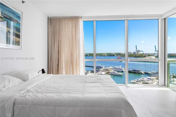 $40,000 | 450 Alton Road, Unit 901902, Miami Beach, FL 33139