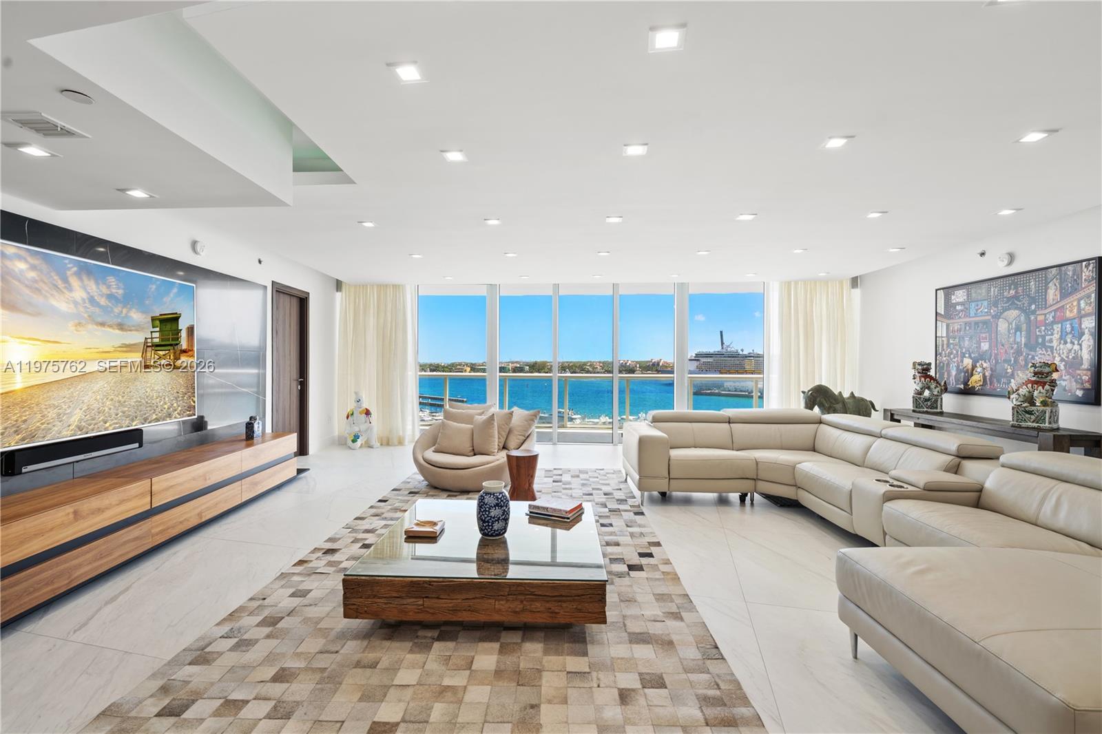 450 Alton Road, Unit 901902 Miami Beach, FL 33139 - Photo 7 of 92