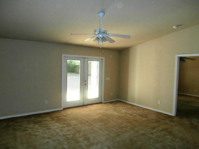 13280 Cathedral Lane Silverhill, AL 36576 - Photo 8 of 17 Large Living Room