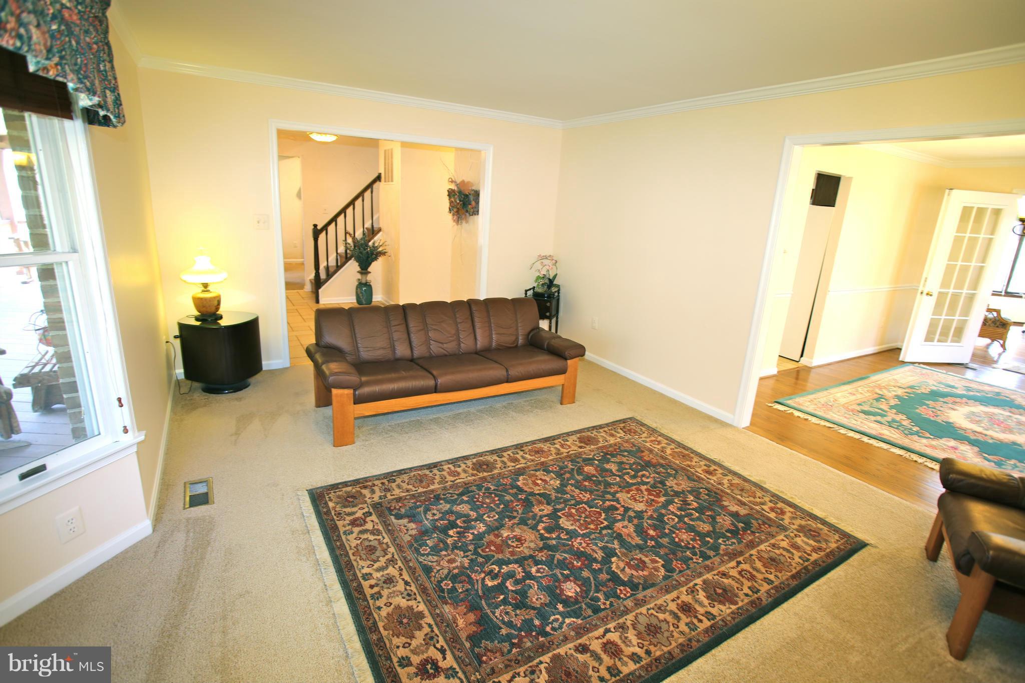 15230 Baughman Drive Silver Spring, MD 20906 - Photo 12 of 29 Living Room
