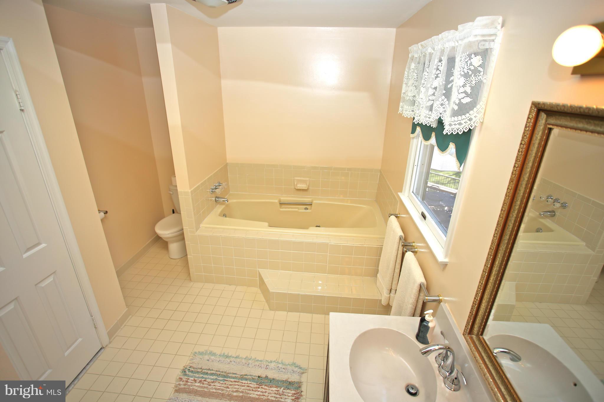 15230 Baughman Drive Silver Spring, MD 20906 - Photo 24 of 29 Bath (Master)