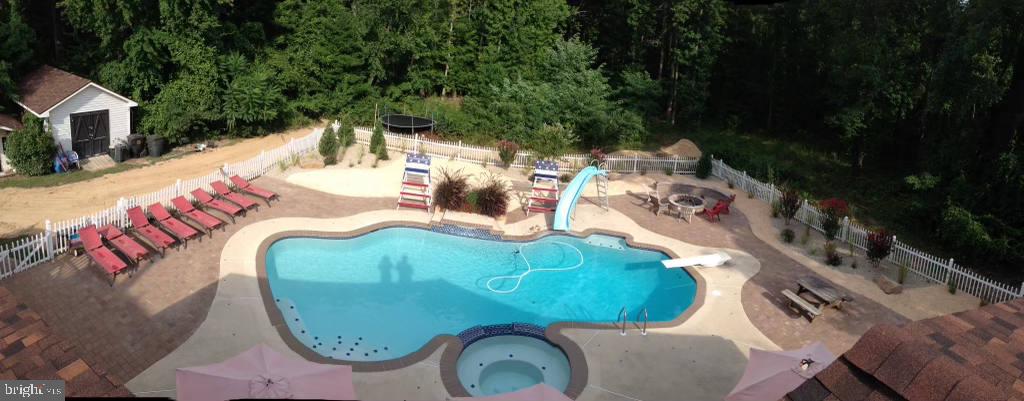 salt water, heated pool & spa + beach area