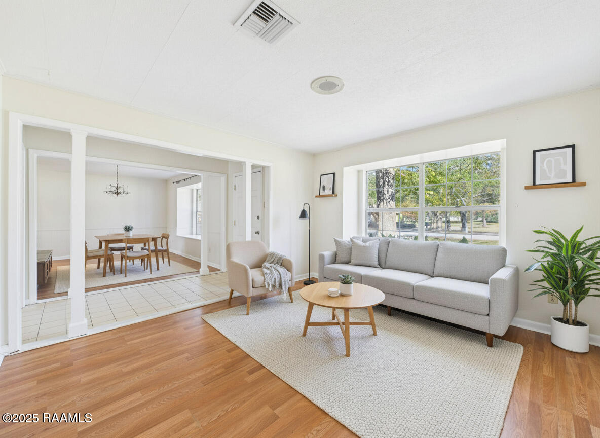 112 Marla Street Lafayette, LA 70508 - Photo 7 of 26 Living room and dining
