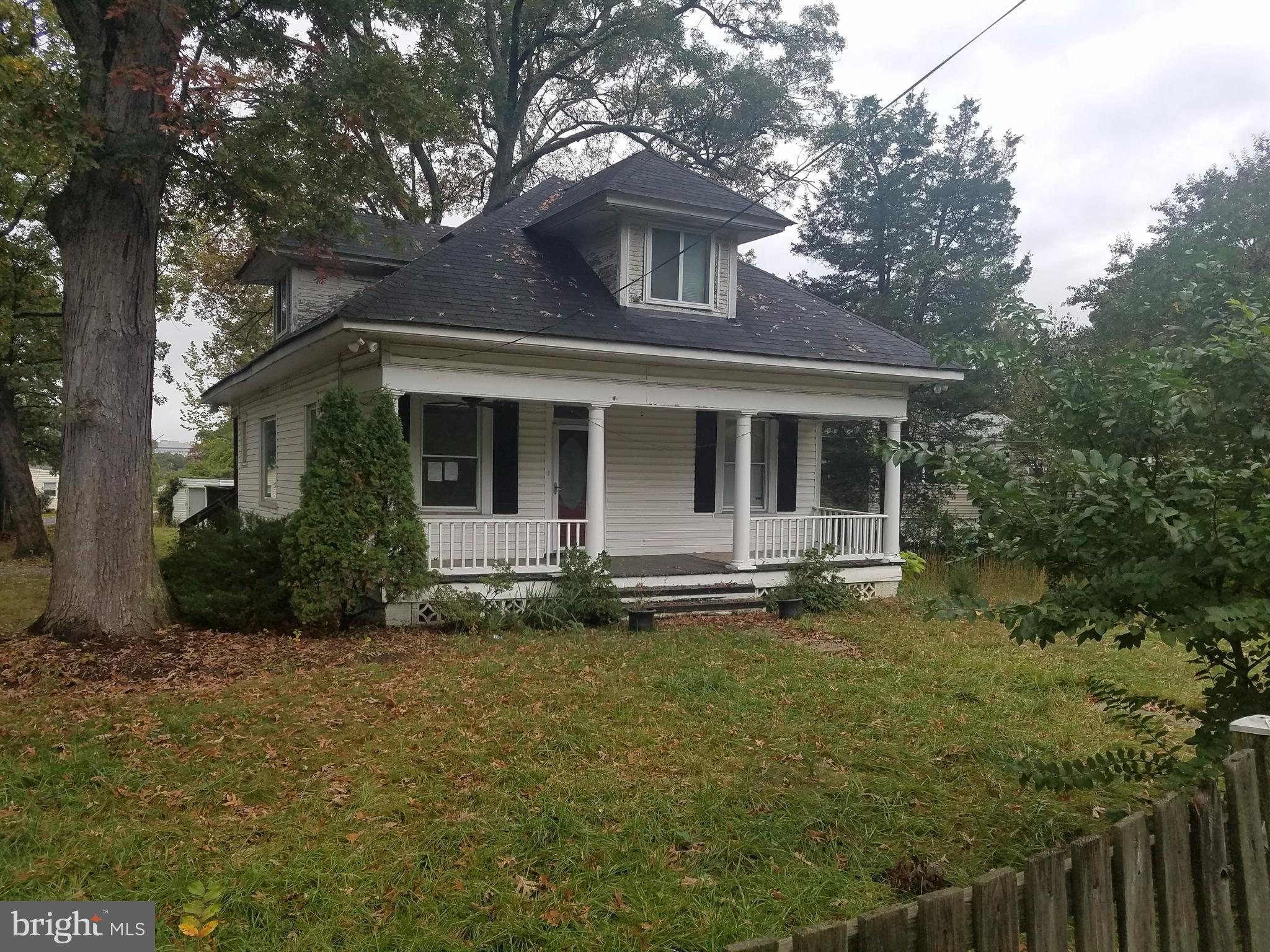 5520 Lanham Station Road Lanham, MD 20706 - Photo 2 of 18 Exterior (Front)