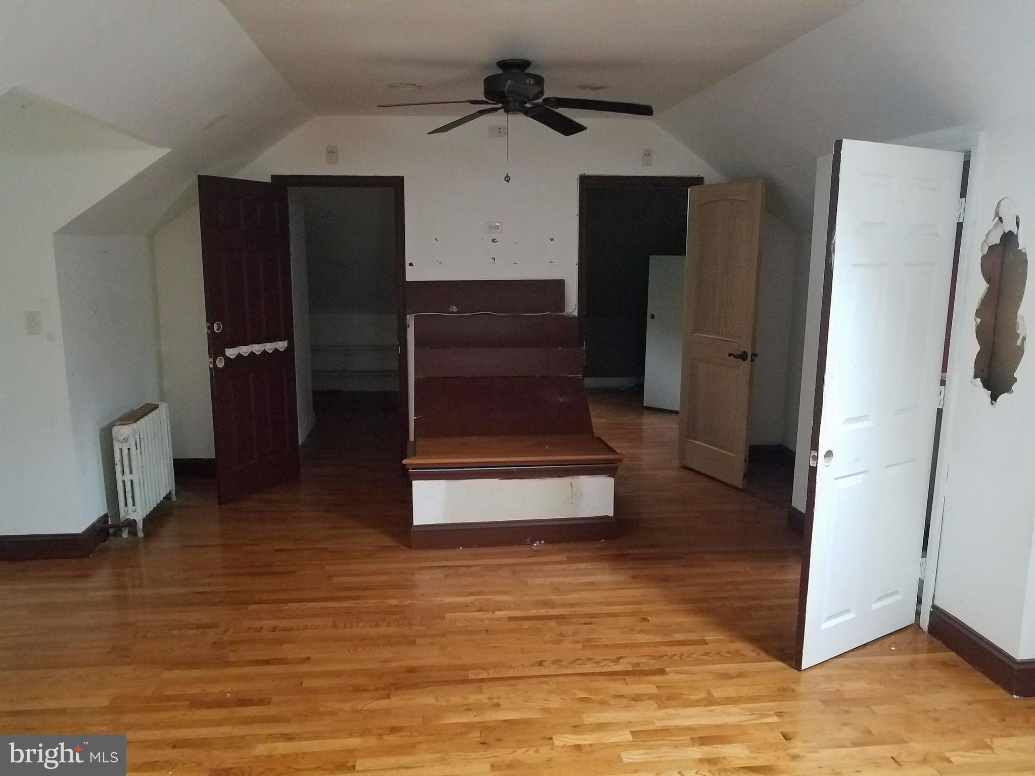 5520 Lanham Station Road Lanham, MD 20706 - Photo 16 of 18 Bedroom (Master)