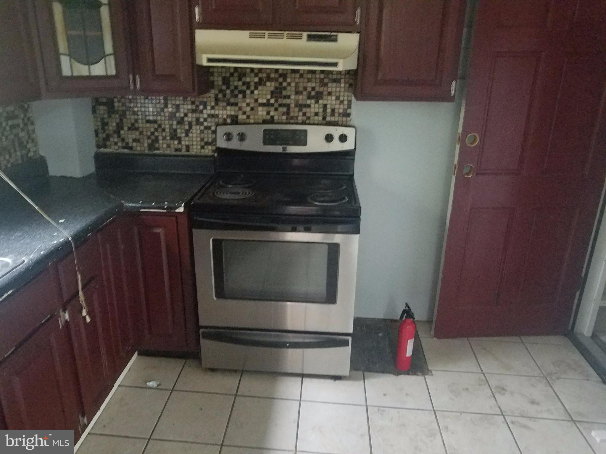 5520 Lanham Station Road Lanham, MD 20706 - Photo 6 of 18 Kitchen