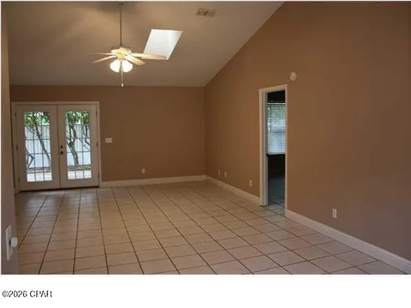 $1,650 | 901 Pelican Place, Panama City Beach, FL 32407