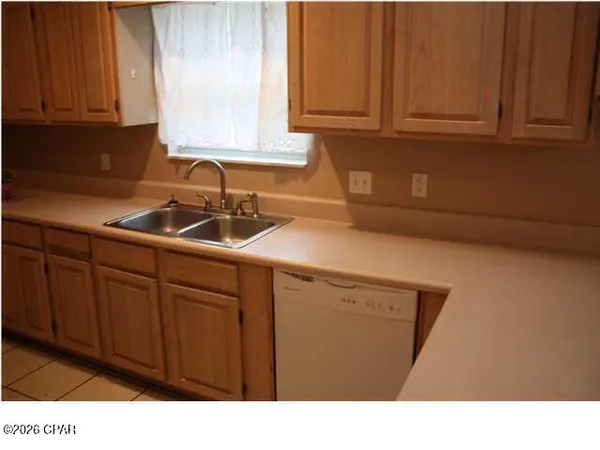 $1,650 | 901 Pelican Place, Panama City Beach, FL 32407