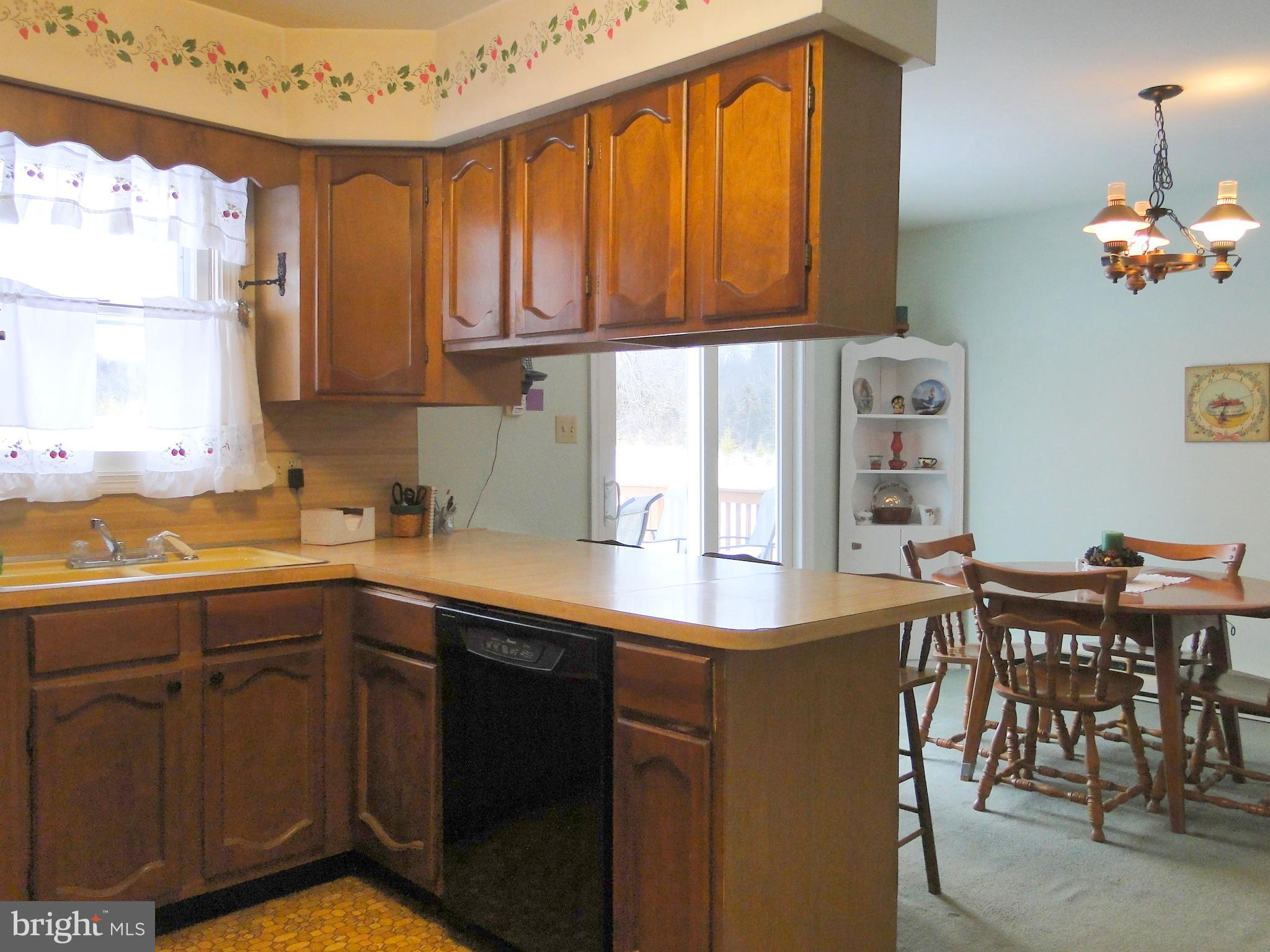 1685 Old Plains Road Pennsburg, PA 18073 - Photo 5 of 22 Gallery Image 5
