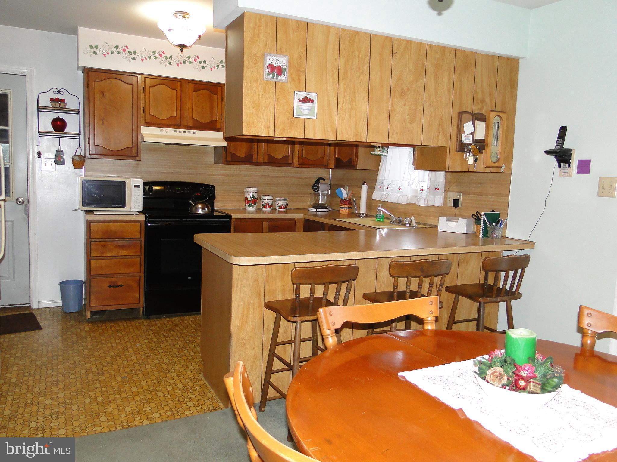 1685 Old Plains Road Pennsburg, PA 18073 - Photo 6 of 22 Gallery Image 6